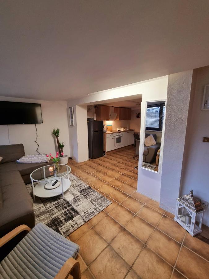 Souterrainwohnung Zentrale Lage In Detmold Exterior photo